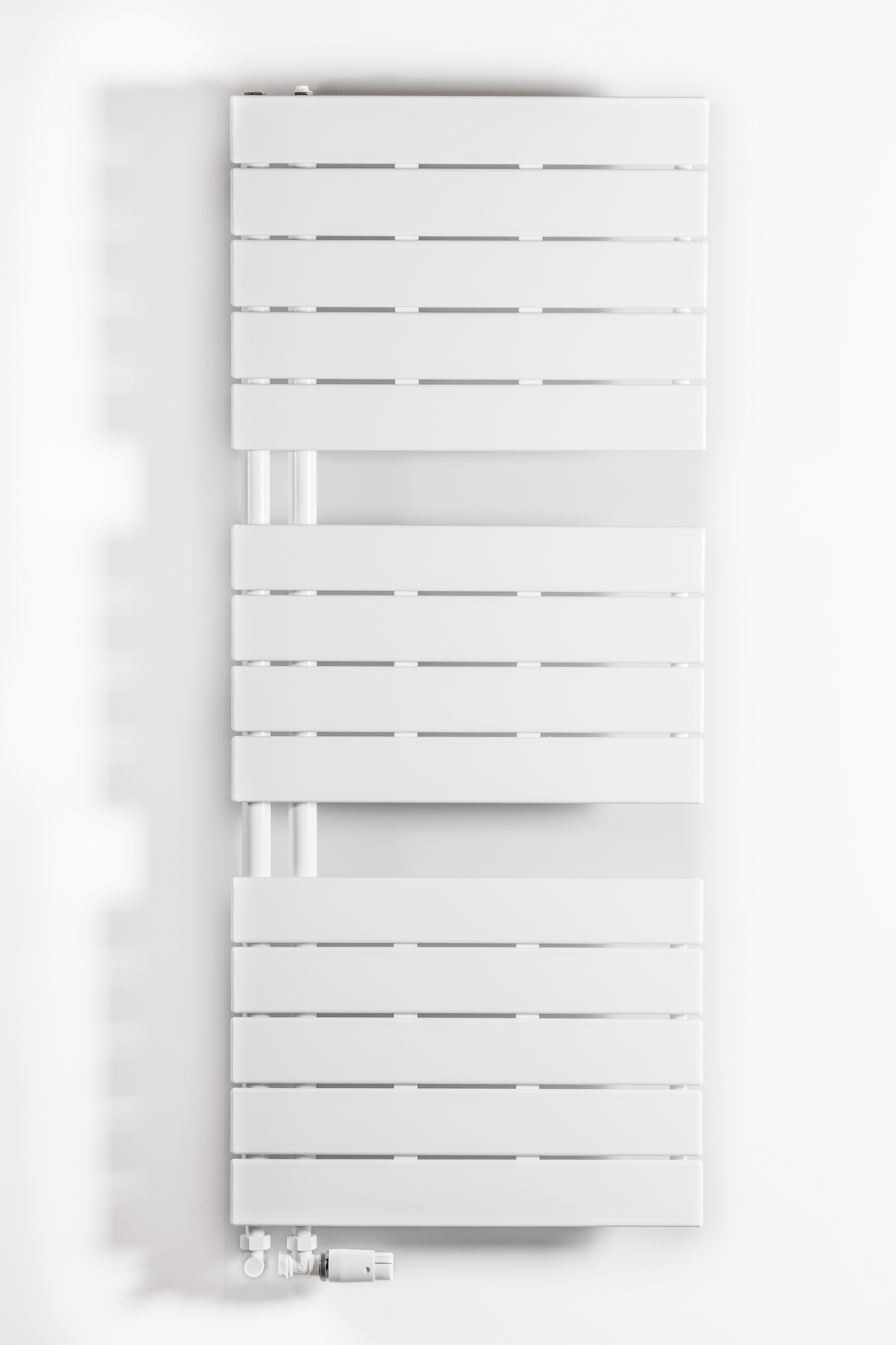 Luxrad Atakama fürdőszoba radiátor dekoratív 74.5x60 cm fehér ATA7456009003