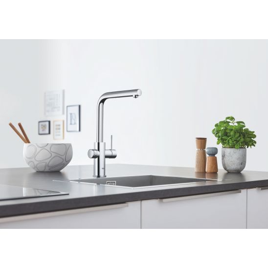 Készlet kezdőkészlet konyhai csapteleppel Grohe Blue 31539000, acél mosogató Grohe K700 31726SD0