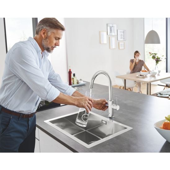 Készlet konyhai csaptelep szűrővel Grohe Blue 31455001, acél mosogató Grohe K700 31726SD0