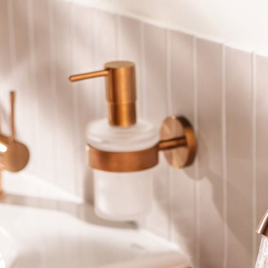 Készlet WC kefe Grohe Essentials 40374DL1, WC papír tartó Grohe Essentials 40367DL1, 40369DL1, 40365DL1, 40394DL1, 40364DL1