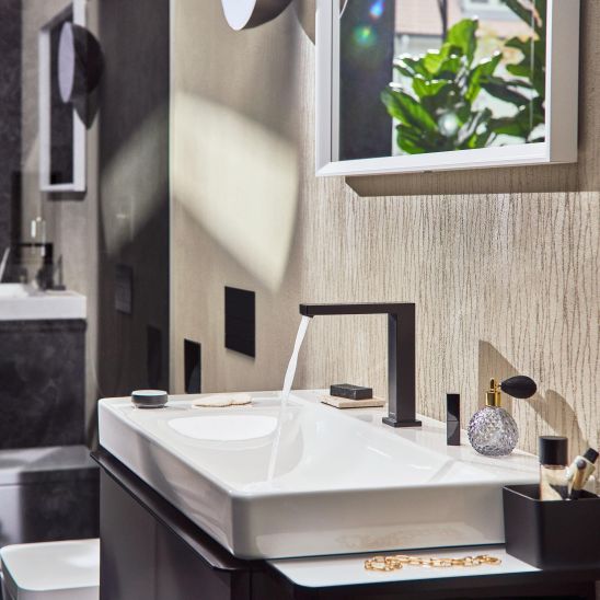 Készlet szekrény Hansgrohe Xelu Q 54028700, mosdótál Hansgrohe Xelu Q 61031450