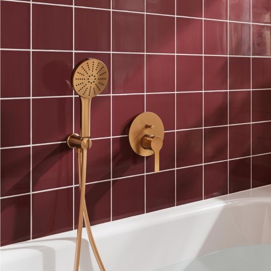 Készlet fejzuhany karral Grohe Rainshower 26066DL0, kád és zuhany csaptelep Grohe Lineare 24064DL1, 26658DL0, 27400DL0, 28388DA1