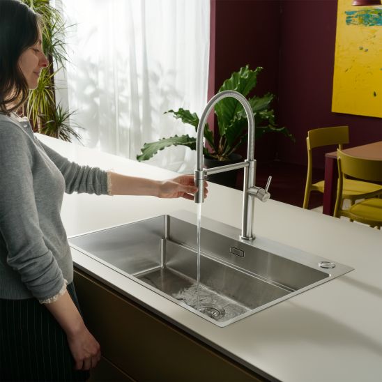 Készlet acél mosogató Franke Box 127.0749.857, konyhai csaptelep Franke Smart Glenda 115.0747.475