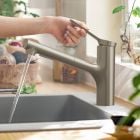 Készlet acél mosogató Hansgrohe S 71 43427800, konyhai csaptelep Hansgrohe Zesis M33 74800800, 43921800